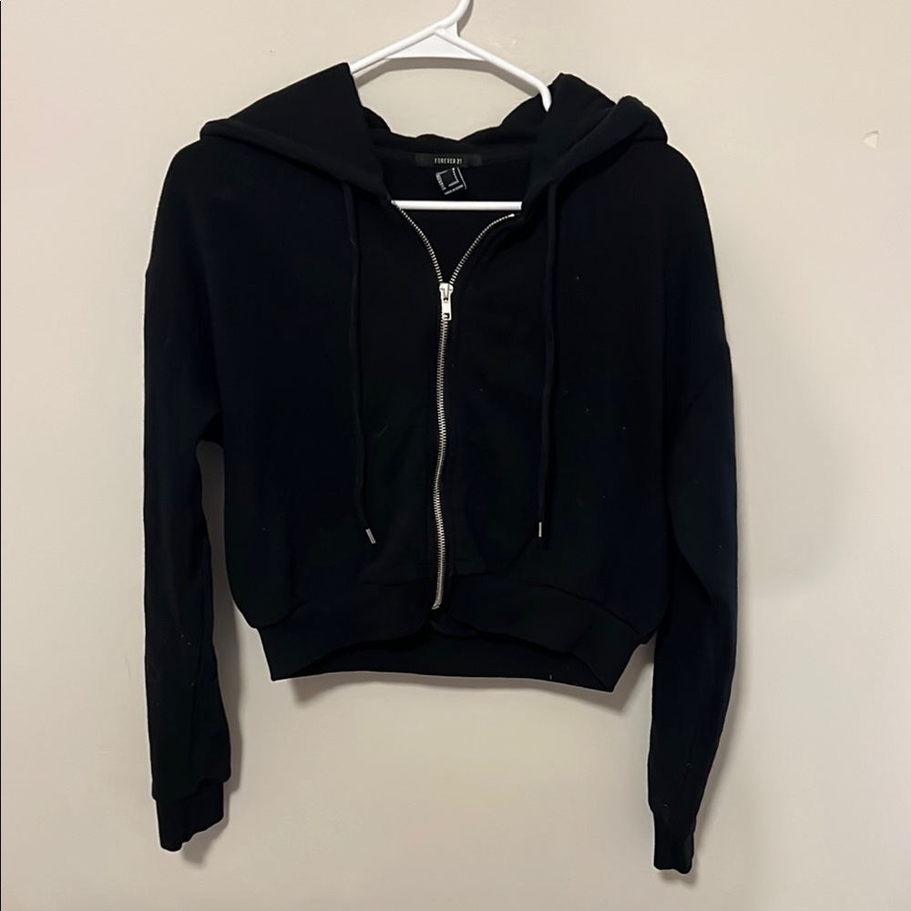 Black Cropped Zip-up Hoodie